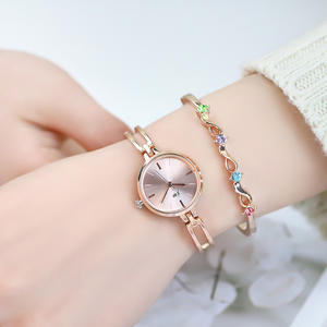 Montre bracelet ronde simple, montre pour étudiant, montre pour femme, montre bracelet à quartz tendance - Product Image 2