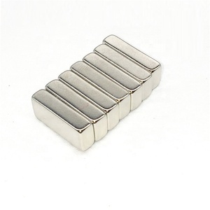 Puissant 20*10*3mm N52 Aimant personnalisé en <span class=keywords><strong>n</strong></span>éodyme Matériaux magnétiques Aimant N52 - Product Image 5