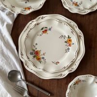 Service de table en céramique européenne rétro français Rose Manor avec motif de fruits Comprend tasse soucoupe bol soupe assiettes à dessert