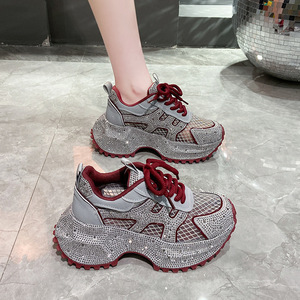 Chaussures de sport décontractées à semelle épaisse pour femmes, motif ciel étoilé et cristaux aquatiques, confortables et respirantes - Product Image 1
