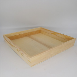 Vassoio Rettangolare Ecologico in <span class=keywords><strong>Legno</strong></span> <span class=keywords><strong>di</strong></span> Pino Lucidato a Mano per Decorazione Casa, Vassoio da Portata in <span class=keywords><strong>Legno</strong></span> Invecchiato - Product Image 3