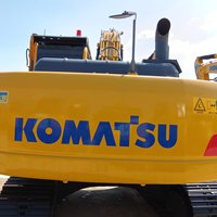 Tersedia Excavator Bekas Komatsu PC220 Medium Digger dengan Kondisi Kerja Stabil