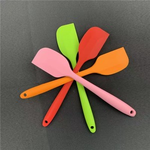 Spatole in Silicone Puro da 20,5 cm Facili da Pulire per Microonde - Disponibili per la Vendita - Product Image 3