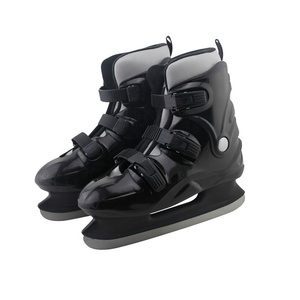 La única fuente de patines profesionales de hockey sobre hielo para alquiler y entrenamiento de pistas - Product Image 4