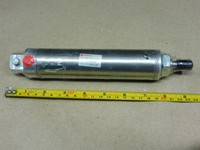Cilindro Neumático Rlf03a-sap-na00, Carrera de 3 Pulgadas, Diámetro Interior de 1.5 Pulgadas, Longitud Total de 9 3/8 Pulgadas # 5 Nuevos Sistemas de Control Programable de Automatización Industrial Originales