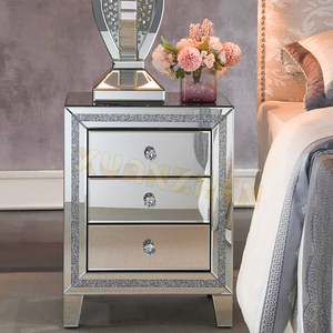 Meubles <span class=keywords><strong>de</strong></span> chambre à coucher Coiffeuse moderne <span class=keywords><strong>de</strong></span> luxe <span class=keywords><strong>Table</strong></span> d'appoint <span class=keywords><strong>en</strong></span> diamant écrasé <span class=keywords><strong>Table</strong></span> <span class=keywords><strong>de</strong></span> <span class=keywords><strong>chevet</strong></span> à <span class=keywords><strong>miroir</strong></span> <span class=keywords><strong>Table</strong></span> <span class=keywords><strong>de</strong></span> <span class=keywords><strong>chevet</strong></span> à <span class=keywords><strong>vendre</strong></span> - Product Image 3