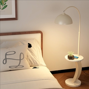 Lampada da Terra Minimalista Moderna da Salotto Accanto al Divano Comodino per Camera da Letto Lampada da Tavolo con Scaffale Integrato e Luce d'Atmosfera - Product Image 4