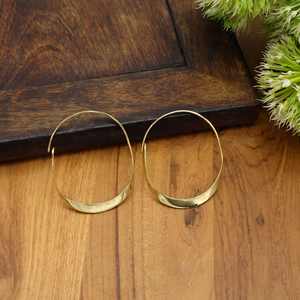 Boucles d'oreilles circulaires en laiton uni, bijoux fantaisie dorés et argentés légers pour unisexe. - Product Image 4