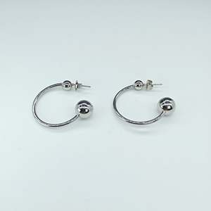 Aros de acero inoxidable con detalle de bola, metal 316L, chapado en oro PVD, joyería de moda para mujer - Product Image 1