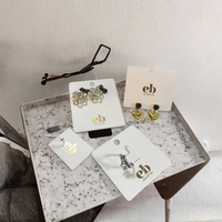 Étiquette suspendue pour bijoux en carton épais de qualité supérieure, imperméable, avec logo personnalisé découpé, acceptant diverses personnalisations pour marques de bijoux