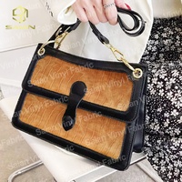 0.8MM Mat Rétro Couleur Cire Pierre Crocodile Motif PU En Relief Sheepbuck Daim Faux Cuir Rouleaux pour Sacs À Main
