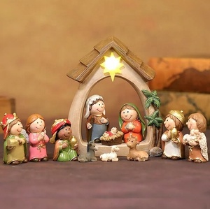 Nouvel ensemble de crèche de Noël, décoration de crèche d'intérieur, figurines de crèche sculptées et peintes à la main, scène avec bergerie - Product Image 5
