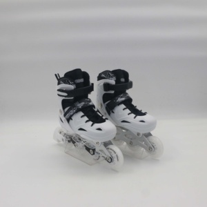 Patins à roues alignées en PU blanc professionnel avec <span class=keywords><strong>châssis</strong></span> en aluminium clignotant freestyle léger pour une utilisation en extérieur prix d'usine - Product Image 4