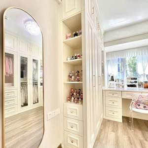 Walk-in Closet Wooden <b>Wardrobe</b> with Solid Wood <b>Door</b> Customizable Laminate Artificial Marble Options Modern Bedroom Furniture - Product Image 5
