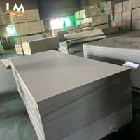 Panneaux à lattes en PVC haute résistance - Absorption acoustique durable pour les gymnases et les écoles |   Traitement acoustique décoratif résistant à l'usure