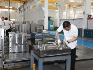 Prix usine appareils ménagers partie moulage <span class=keywords><strong>ventilateur</strong></span> couverture arrière moule boîtier en plastique coquille moule - Product Image 5