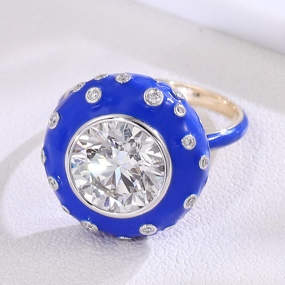 Anillo de oro macizo de 18 quilates con diamantes de laboratorio