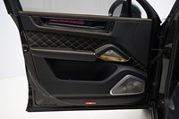 Meilleures pièces d'automobile Nouvel intérieur de luxe Amélioration de la main courante résistante à l'usure et aux rayures Kits d'intérieur Accessoires