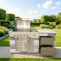 Cuisine extérieure BBQ en pierre culturelle grise résistante aux intempéries avec plan de travail plat, brûleur latéral, tiroir de rangement pour réfrigérateur et comptoir en marbre
