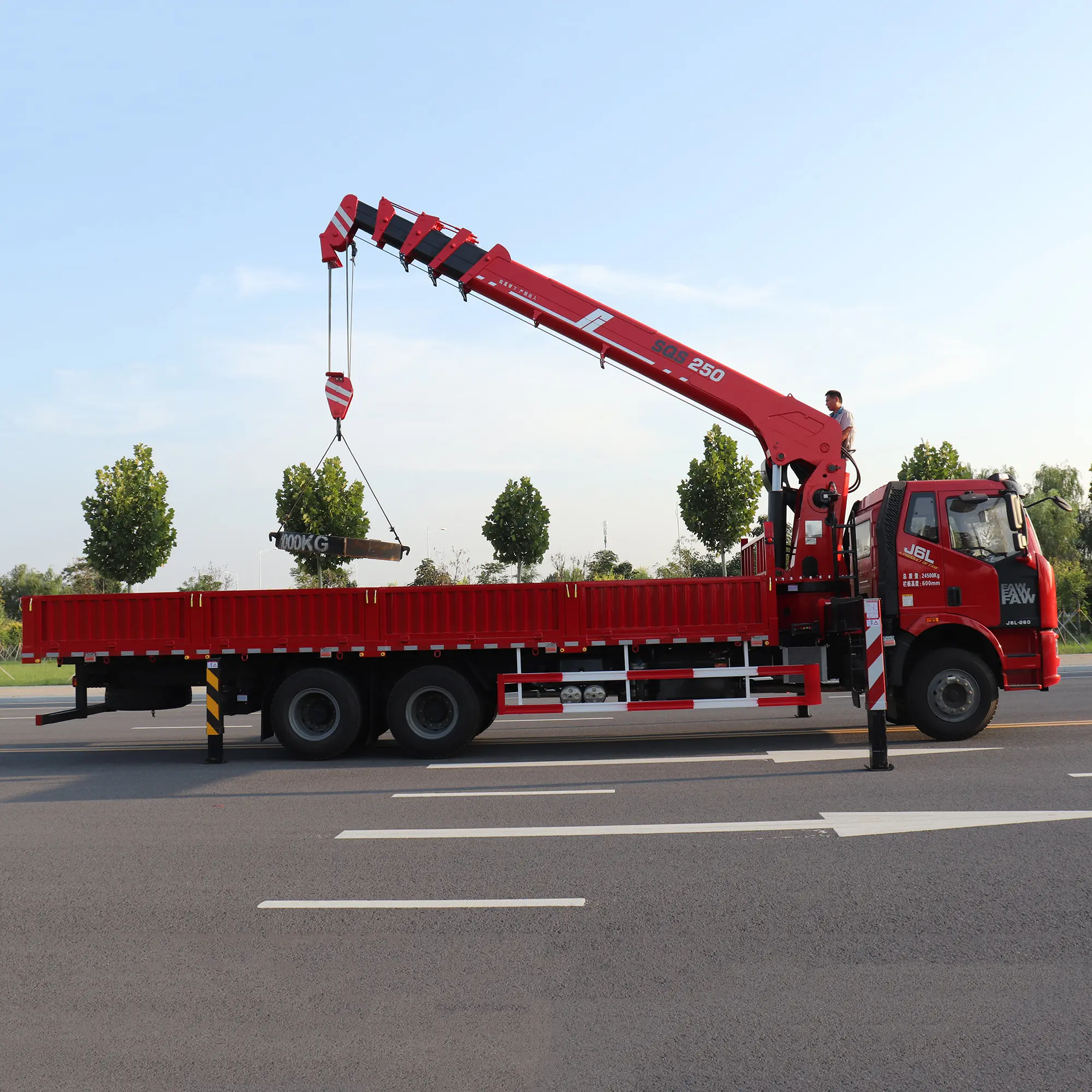 Factory Direct Sale Heavy Duty Truck Crane 10Ton 12Ton Hydraulic Telescopic Boom Crane Truck Crane with CE