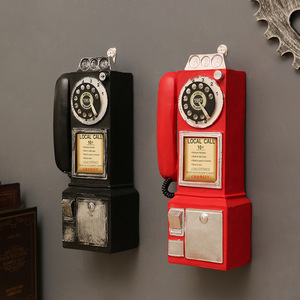 Teléfono de Resina Vintage Estilo 1957 de Maestro Gu, Adorno de Pared Rojo y Negro, Artesanía Decorativa para Cafetería y Hogar - Product Image 1