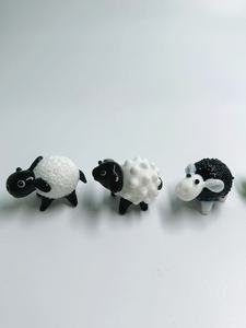 Figurine de mouton <span class=keywords><strong>miniature</strong></span> <span class=keywords><strong>en</strong></span> <span class=keywords><strong>verre</strong></span> de style Murano faite à la main, ornements <span class=keywords><strong>animaux</strong></span> colorés pour la décoration de bureau, de jardin féerique - Product Image 5