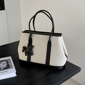 Bolso de Jardín 2026, Nuevo Bolso Tote de Gran Capacidad para Mujer, Bolso de Hombro con Cierre de Botón, Costuras de PU, Little Pegasus - Product Image 2