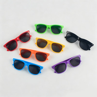 Gafas de Sol con Logotipo Personalizado, Gafas de Sol de Plástico para Hombre y Mujer, Gafas de Sol Cuadradas Unisex Baratas al por Mayor