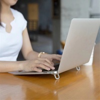 Lot de 2 mini-supports pour ordinateur portable en alliage de zinc, rehausseur de clavier, support de bureau portable pour ordinateur portable et utilisation en extérieur