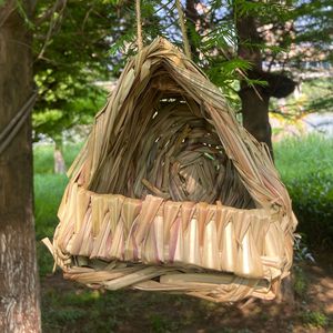 Nid d'oiseau tissé à la main en paille 16x15x14cm, écologique, pour perruches et munias - Product Image 4