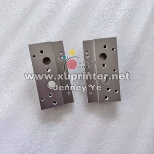 1 paire de supports latéraux F2.072.003 F2.003.053 pour machine Hiedelberg SM102 XL105 - Product Image 1