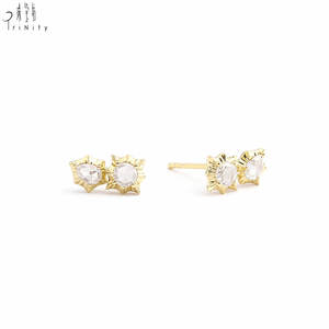 ต่างหูเพชรทรงแฟนซีสไตล์วินเทจโบราณคุณภาพสูง ทองคำแท้ 18K สีเหลือง ประดับเพชรธรรมชาติ สำหรับสุภาพสตรี สวมใส่ได้ทุกวัน - Product Image 2