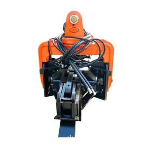Pile driver hydraulique à pince latérale pour l'installation de garde-corps routiers avec marteau vibrant et fonction de pressage statique - Product Image 3