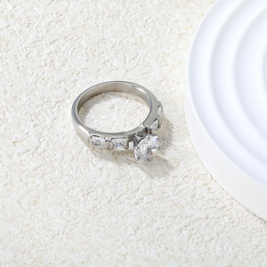 Anillos de Moissanita para Mujer, con Engaste de Garra, Zirconia Redonda, Joyería de Compromiso, Set de 6 Piezas, Tono Plata - Product Image 3