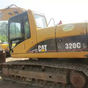 Excavadora de cadenas Caterpillar 320C 320CL usada de 20 toneladas de alta calidad con motor Cummins, capacidad de cazo de 1.7m, original de Japón - Product Image 1