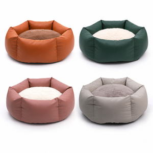 Nid d'animal de compagnie rond d'intérieur surélevé avec coussin en similicuir et peluche pour chats et petits chiens – Lit pour animaux de compagnie - Product Image 1
