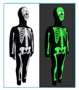 Disfraz de esqueleto que brilla en la oscuridad para niños, mono de huesos de Halloween aterrador con guantes y capucha para niños y niñas - Product Image 6