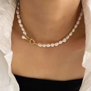 Collier en perles de style baroque rétro français, forme naturelle avec boucle tendance, chaîne de clavicule, design personnalisé - Product Image 4