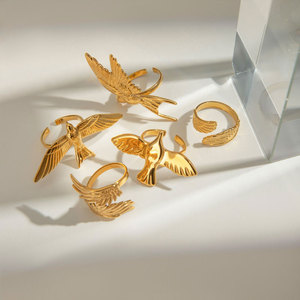 Bague personnalisée en gros, en acier inoxydable 316L, anti-ternissement, avec symbole infini et diamant, pour femme - Product Image 3