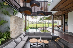 Villa contemporaine moderne de luxe à quatre étages avec toit en tuiles méditerranéennes et balcons en verre, service de rénovation et de conception - Product Image 4