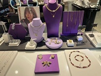 Ensemble de présentoirs pour bijoux en microfibre violette, buste pour anneaux et colliers, support en métal doré pour bijoux pour les magasins