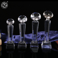 Graviertes Logo Hot Selling Diamant form Kristall Trophäe Glas Kristall Award Trophäe