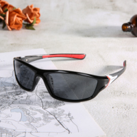 Nouvelles Lunettes de Soleil Sport Polarisées FUQIAN pour Hommes et Femmes, Monture Plastique Tendance, Protection UV400 pour Activités de Plein Air (Teinte Noire)