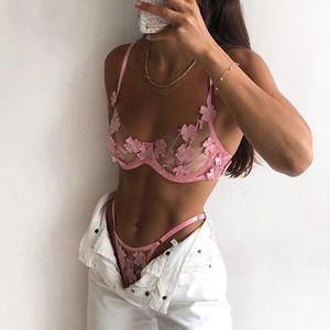 Set Bra dan Thong Wanita Biru Berenda Motif Bunga, Lingerie Seksi Transparan Rajutan dengan Dekorasi Berongga <span class=keywords><strong>2</strong></span> Potong - Product Image 3