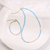Collier et Bracelet Élégants en Perles de Quartz Rose Style Bohème Ethnique avec Texture en Acier Inoxydable Doré – Idéal pour les Rendez-vous et les Cadeaux de Fêtes