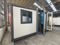 Maison conteneur préfabriquée extensible GUOWEI GW-40E 20ft 40ft avec 2 chambres, 1 salle de bain, 1 cuisine, prête aux ouragans, à faible coût