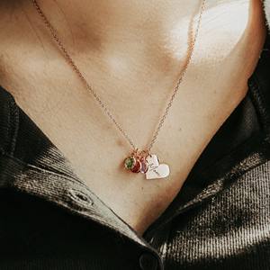 Collier en acier inoxydable avec pierre de naissance, breloque en forme de cœur, nom gravé, bijoux faits à la main, cadeaux d'anniversaire personnalisés et étanches pour grand-mère - Product Image 5