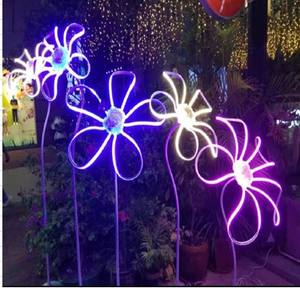Luces navideñas 3D con forma de flor para vestíbulos de hoteles, centros comerciales, decoración interior para días festivos e instalaciones decorativas para el festival de Año Nuevo - Product Image 1