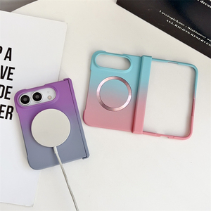 เคสโทรศัพท์แบบพับได้สำหรับ iPhone Duo Apple 18  แบบนุ่มไล่เฉดสี  แม่เหล็กยึดติดแน่น  ปกป้องเต็มรูปแบบ พร้อมฝาปิดบานพับ - Product Image 2