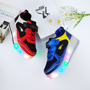 Trẻ Em Của Giày Tốt Nhất Gif Trẻ Em Giày Với Bánh Xe <span class=keywords><strong>LED</strong></span> Ánh Sáng Màu Calzado Sáng Bóng Con Lăn Skate Trẻ Em Giày Chàng Trai Và Cô Gái - Product Image 1